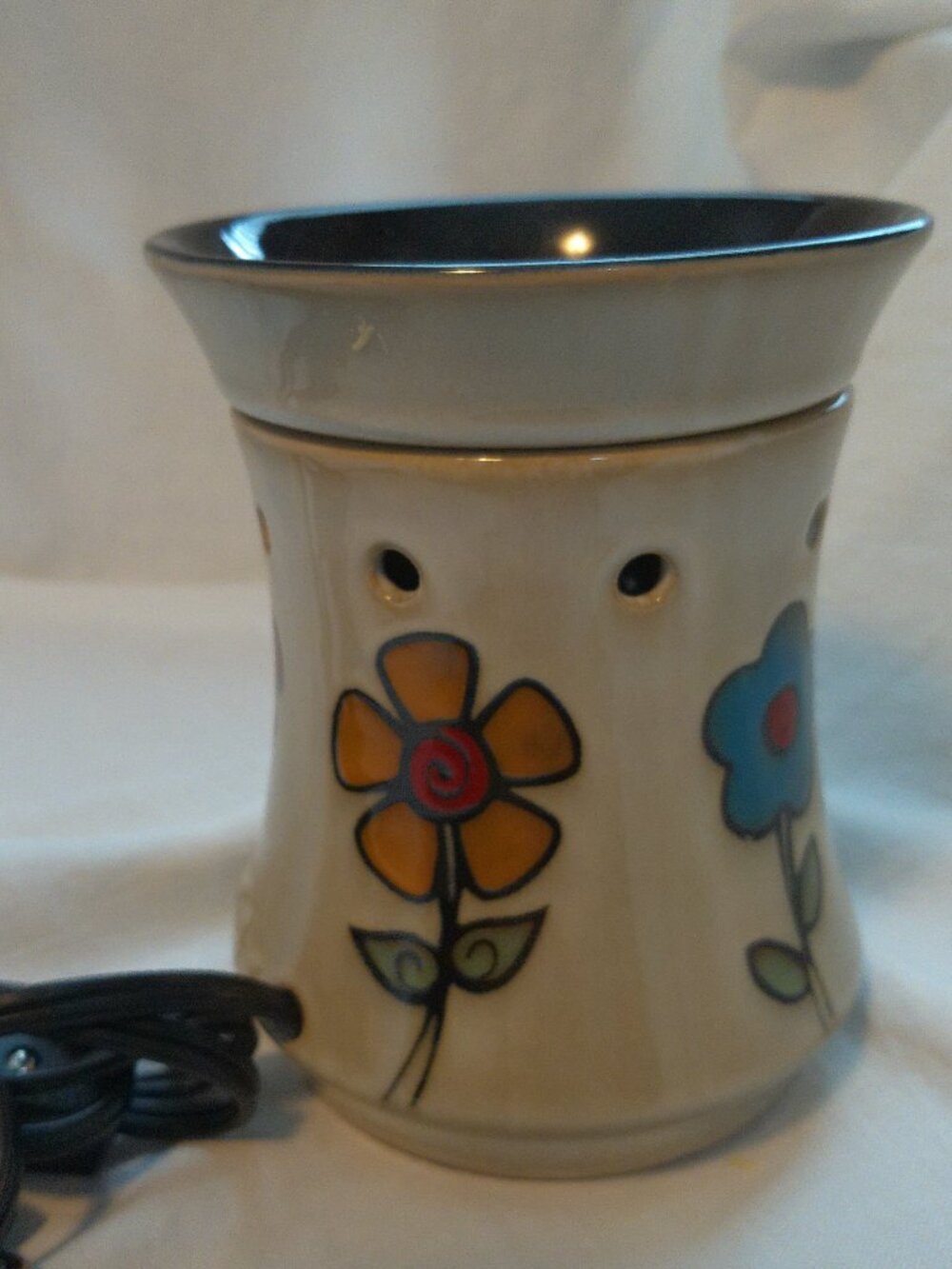 Scentsy Ashbury Floral Wax Warmer Rustic Boho - Picture 2 of 5